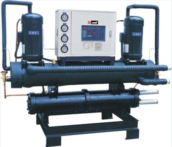 開(kāi)放這個(gè)詞是形容人的，同時(shí)也形容冷水機(jī)【開(kāi)放式冷水機(jī)】