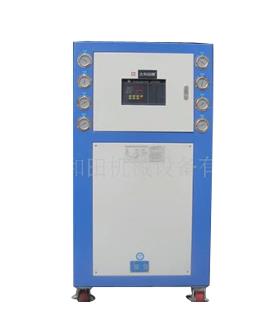 【工業(yè)冷凍機(jī)組】浩大的工程專業(yè)機(jī)器