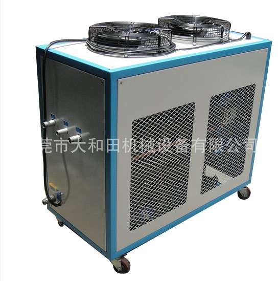小型設(shè)備的代表——小型冷水機